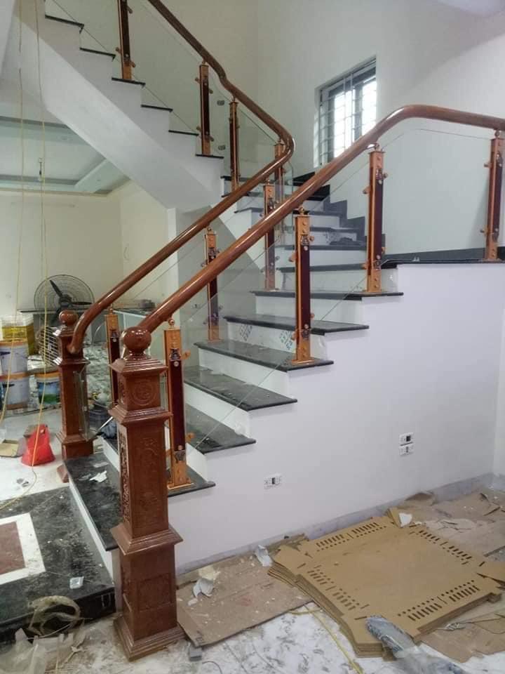 CẦU THANG KÍNH A0200
