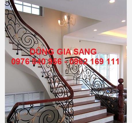 Cầu thang sắt nghệ thuật 01