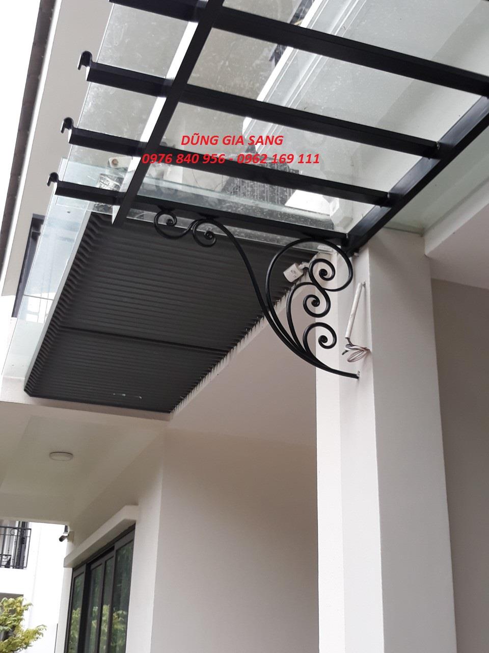 MÁI SẮT KẾT HỢP KÍNH NGOÀI TRỜI 0002