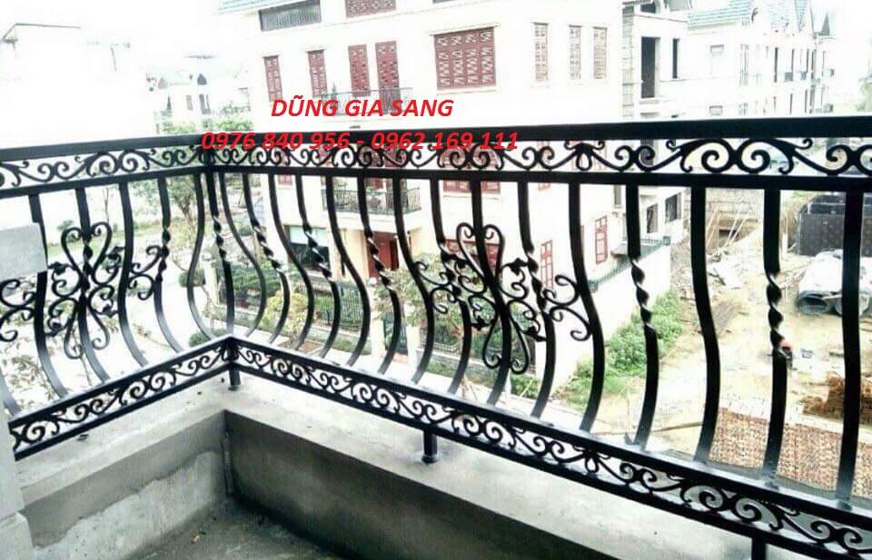 BAN CÔNG SẮT NGOÀI TRỜI 0015