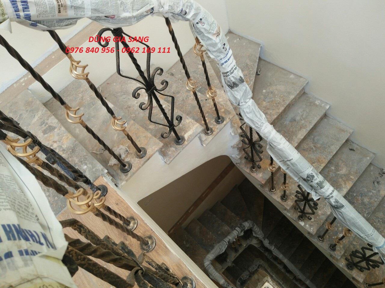 CẦU THANG SẮT  NGHỆ THUẬT MẪU MỚI 4