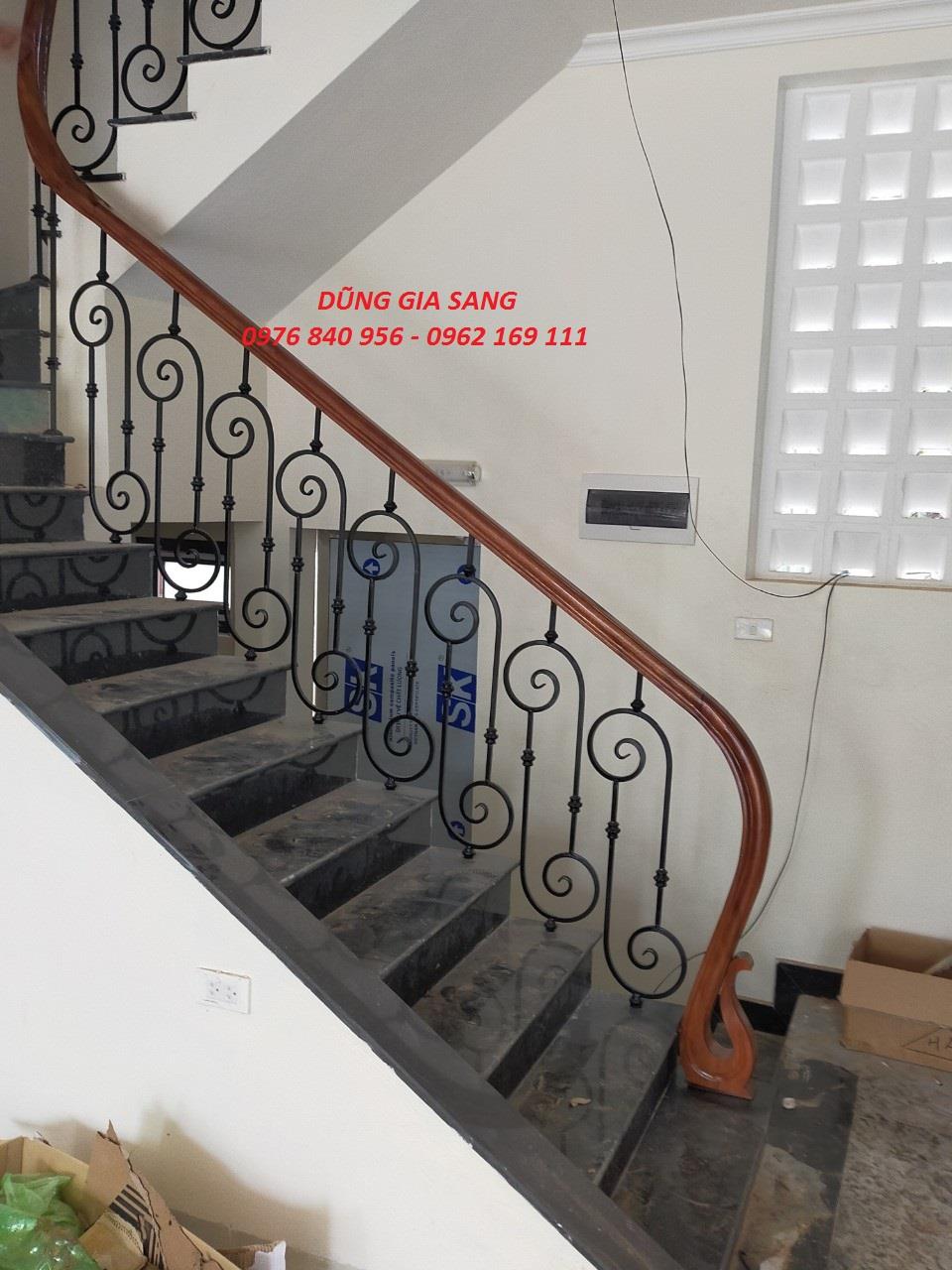 CẦU THANG SẮT  NGHỆ THUẬT MẪU MỚI 6