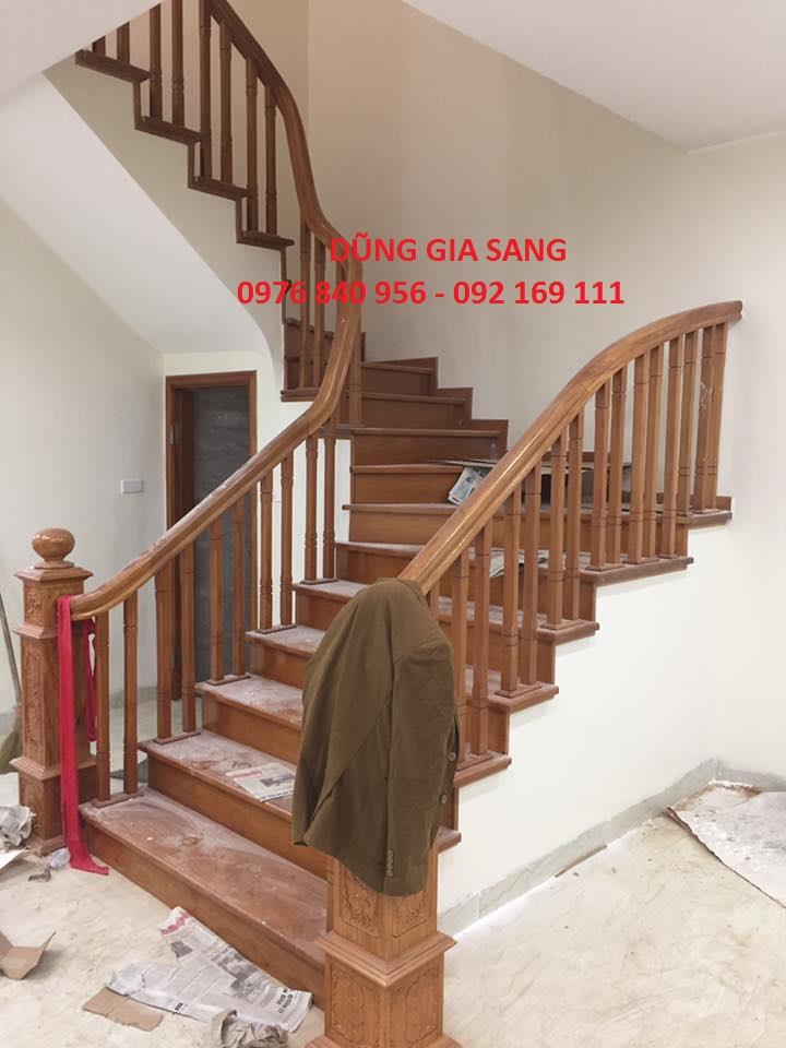 CẦU THANG GỖ CON TIỆP KÉP 0070
