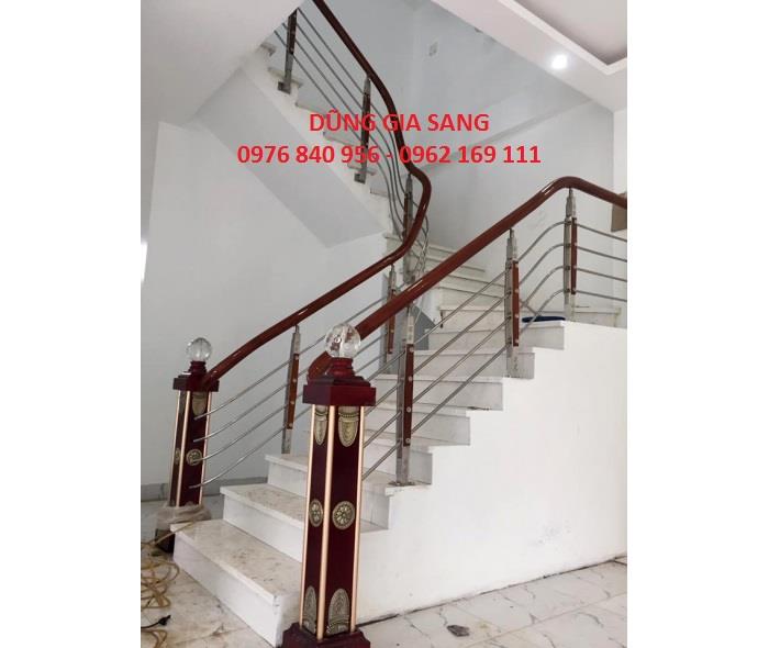 CẦU THANG INOX TAY VỊN GỖ 0030
