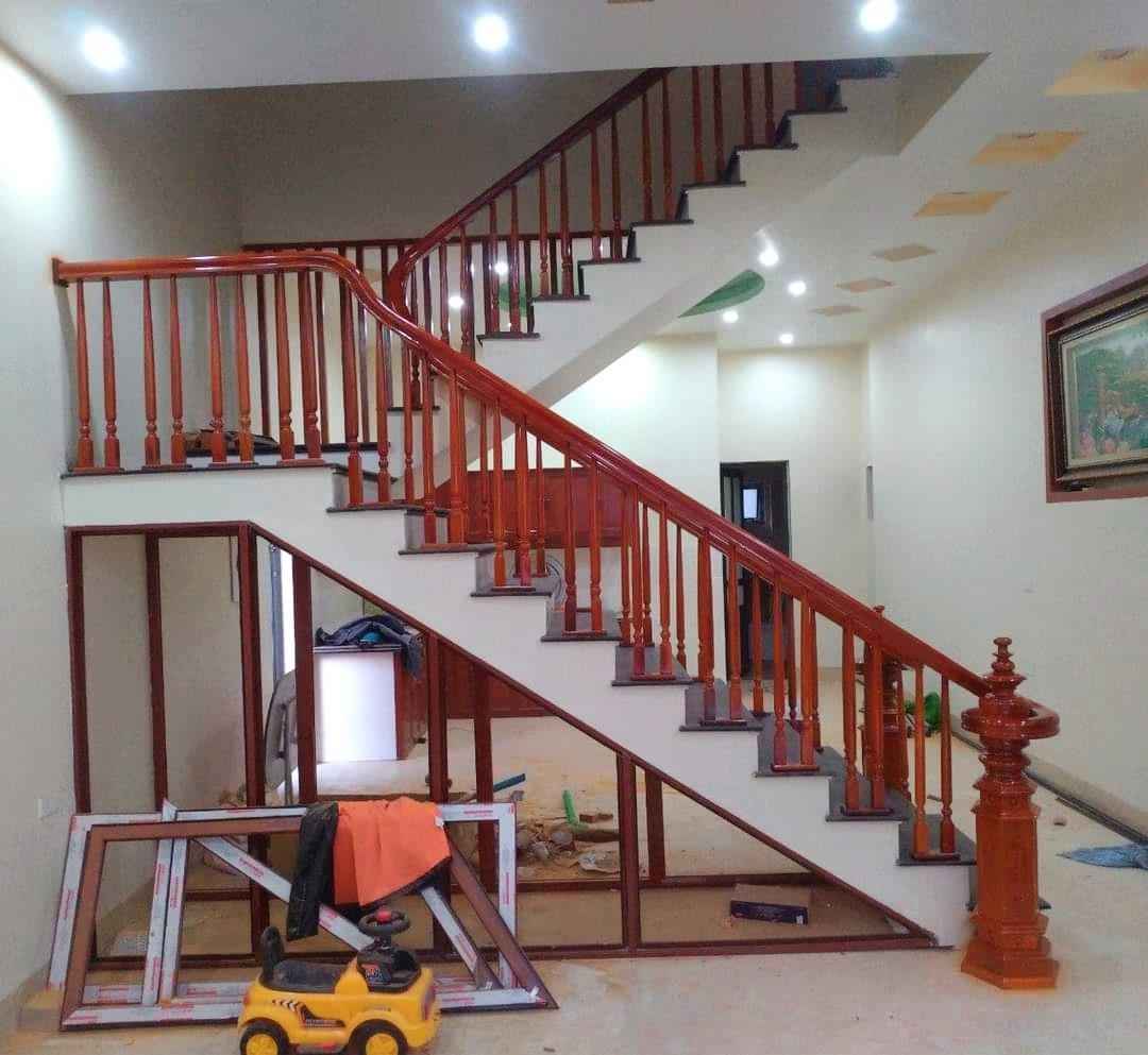 Cầu Thang Gỗ 4001