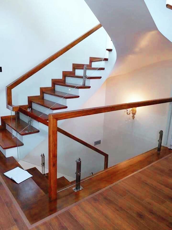 CẦU THANG KÍNH NHÀ ANH THUỶ - HÀ NỘI