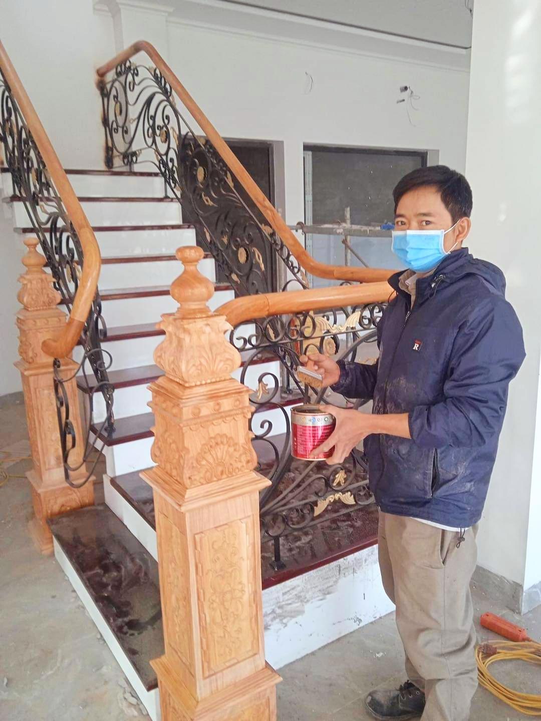 CẦU THANG SẮT NGHỆ THUẬT NHÀ ANH KỲ - HƯNG YÊN